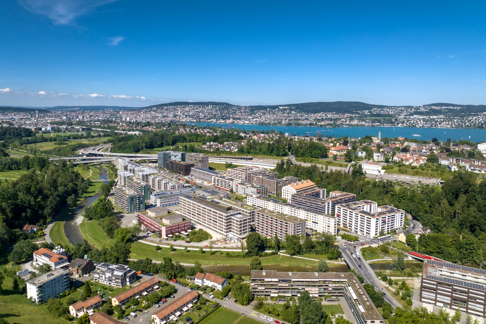 Luftaufnahme des Greencity mit Umgebung.