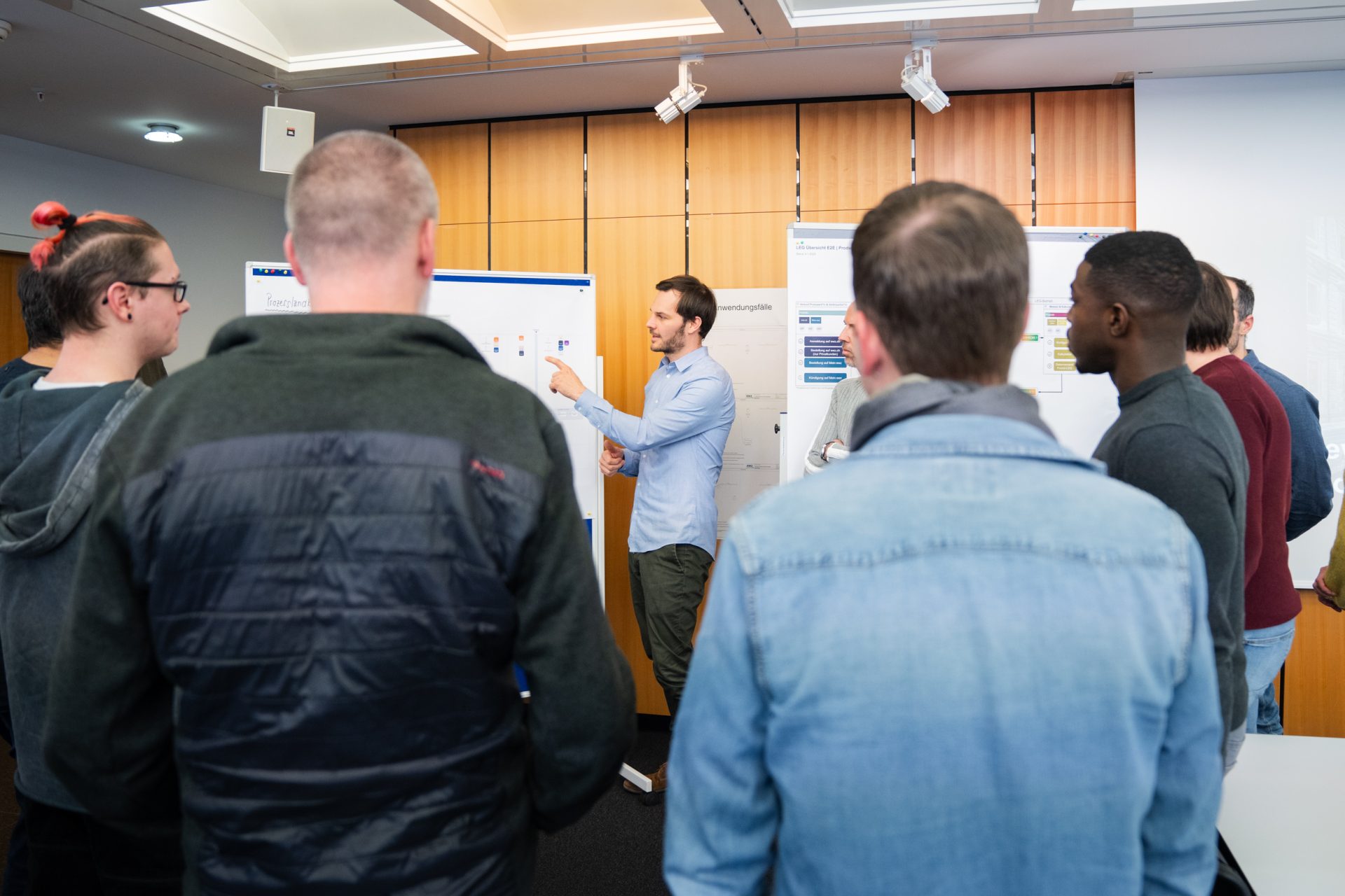 Fachlicher Austausch bei einem LEG-Workshop in der Schweiz – Energieexperten erarbeiten Lösungen für lokale Stromversorgung